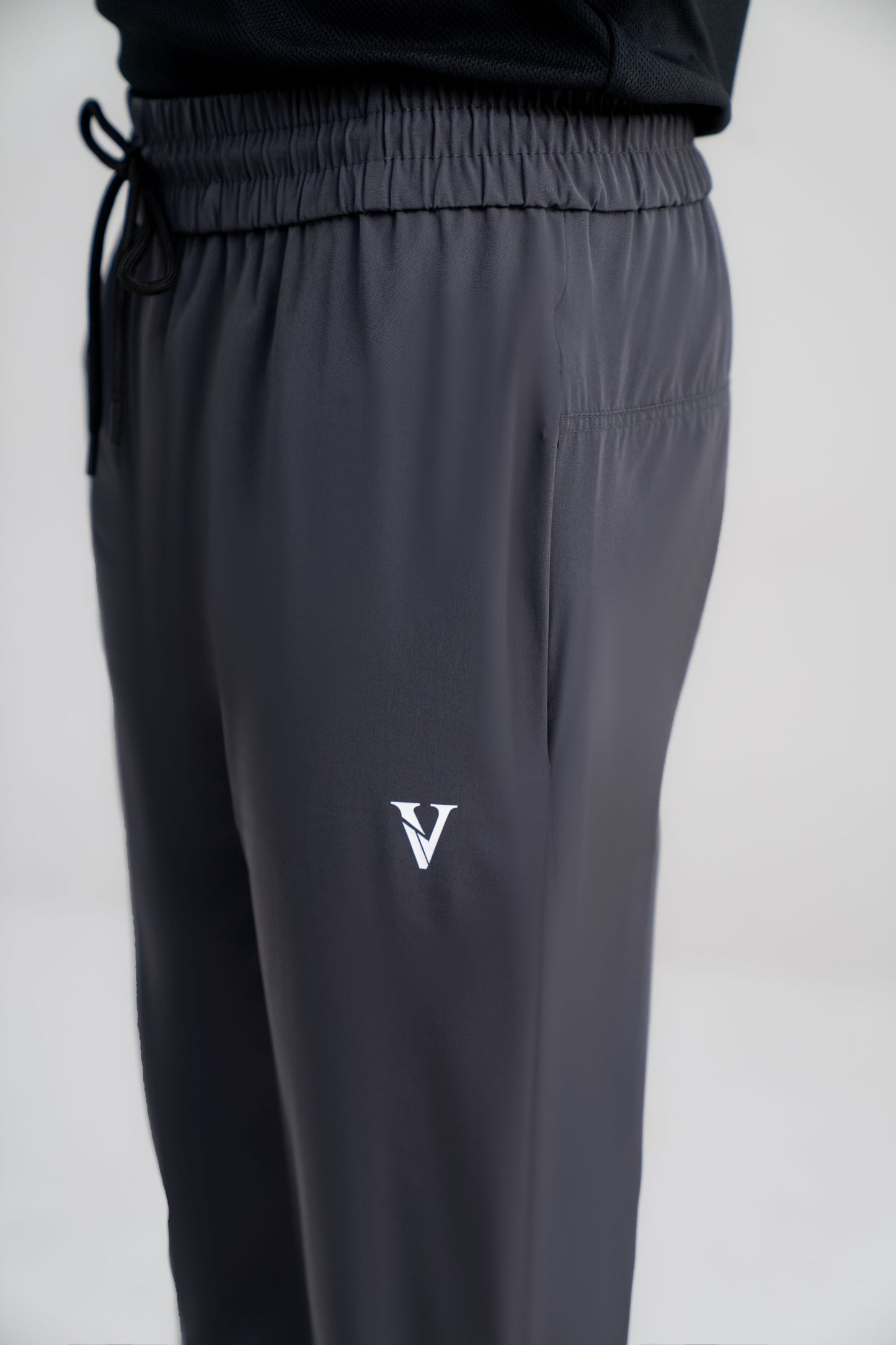 Classic Fit Chino Trousers – Everyday Comfort in Style