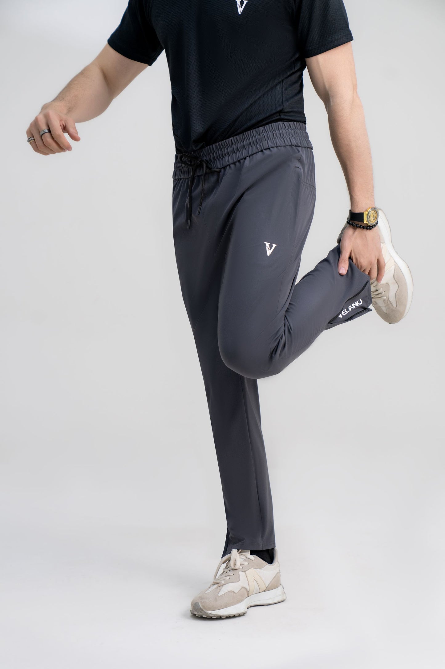 Classic Fit Chino Trousers – Everyday Comfort in Style